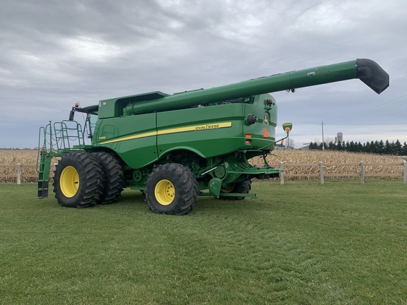 2013 John Deere S680 thumbnail 5