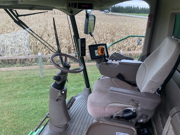 2013 John Deere S680 thumbnail 7
