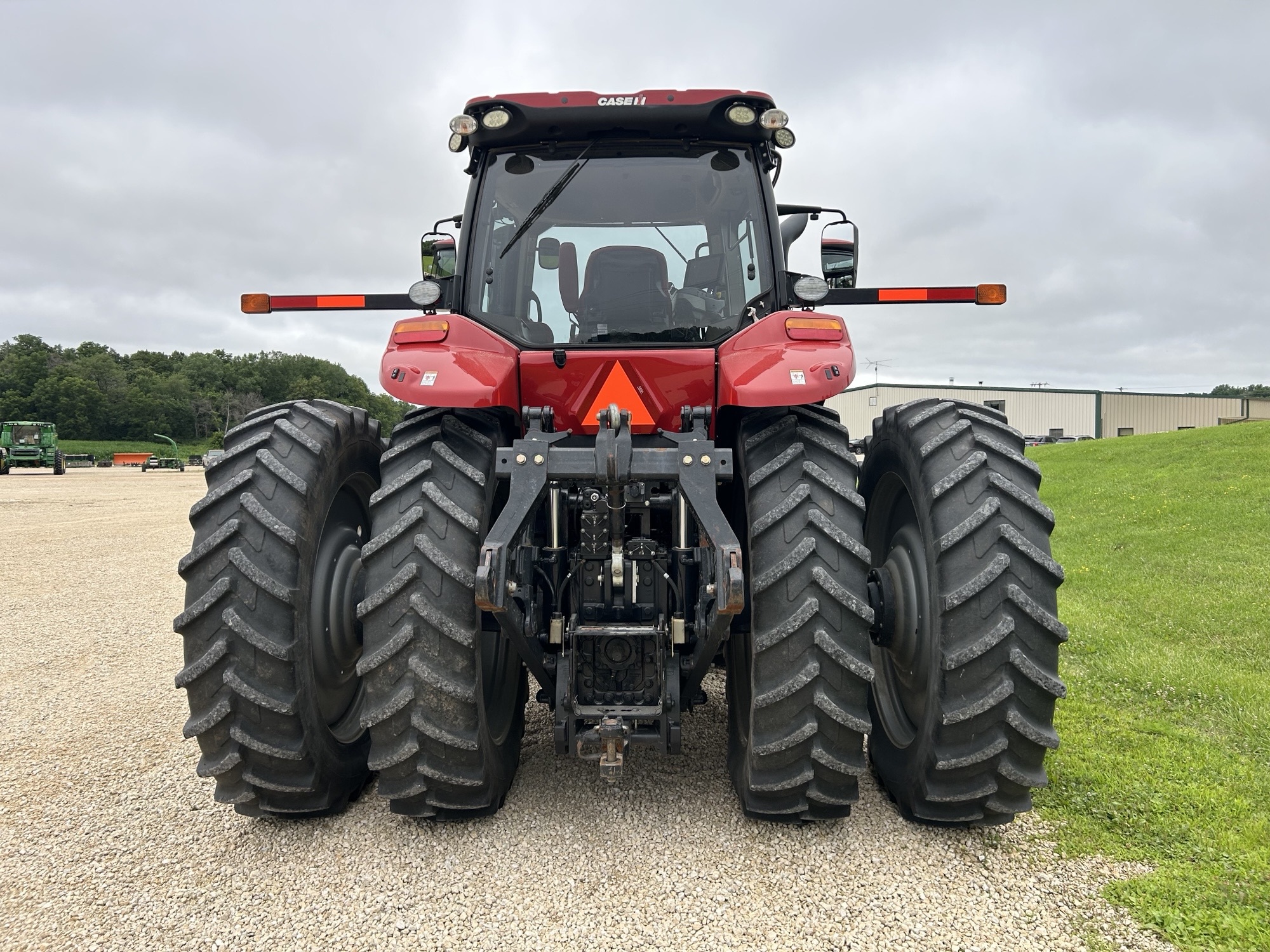 2015 Case IH Magnum 250 Image 6