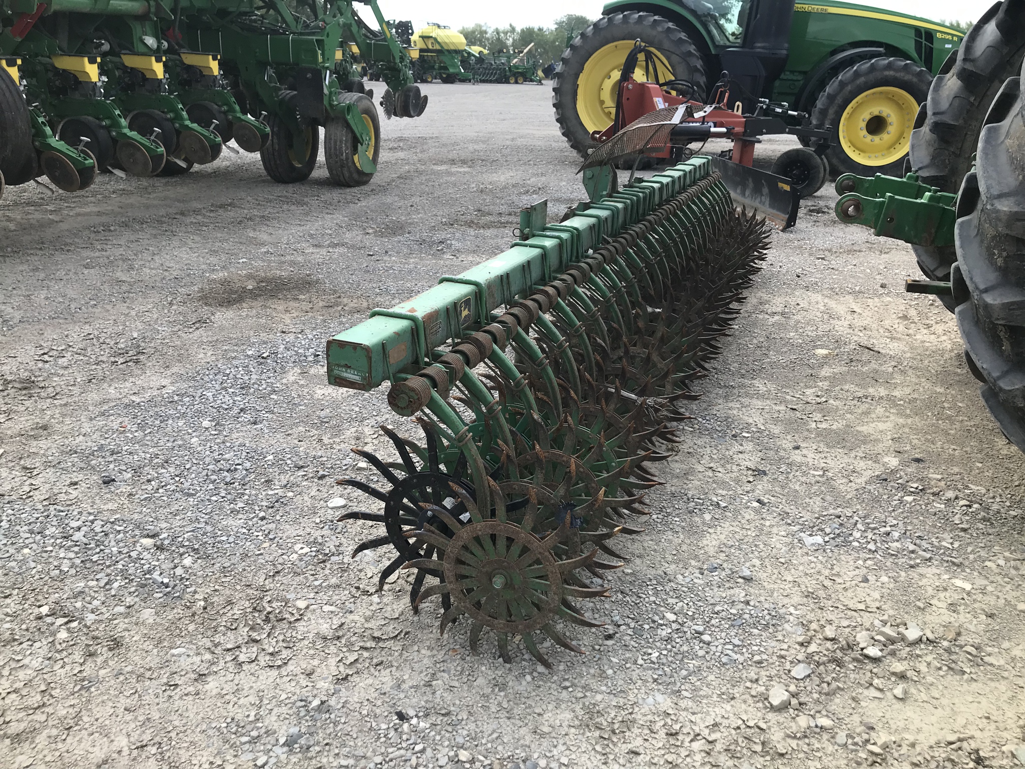 John Deere 400 Image 2