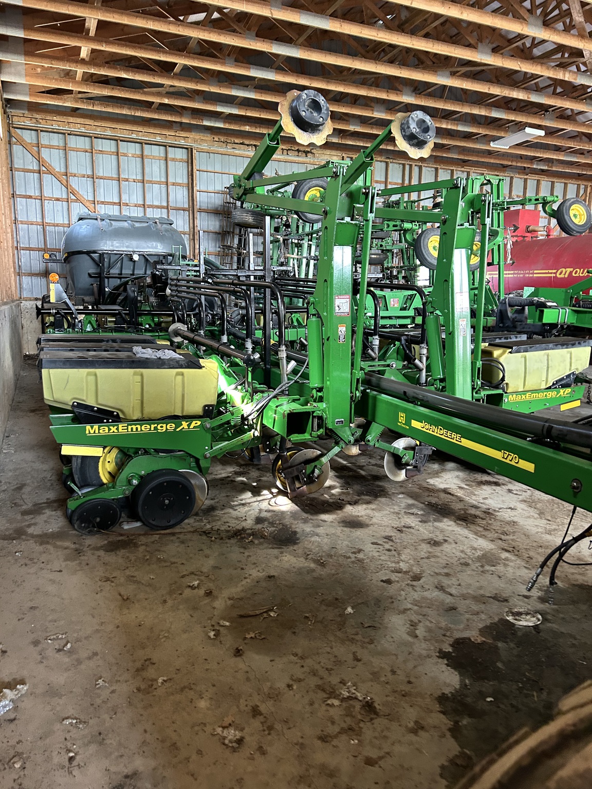 2008 John Deere 1770 Image 1