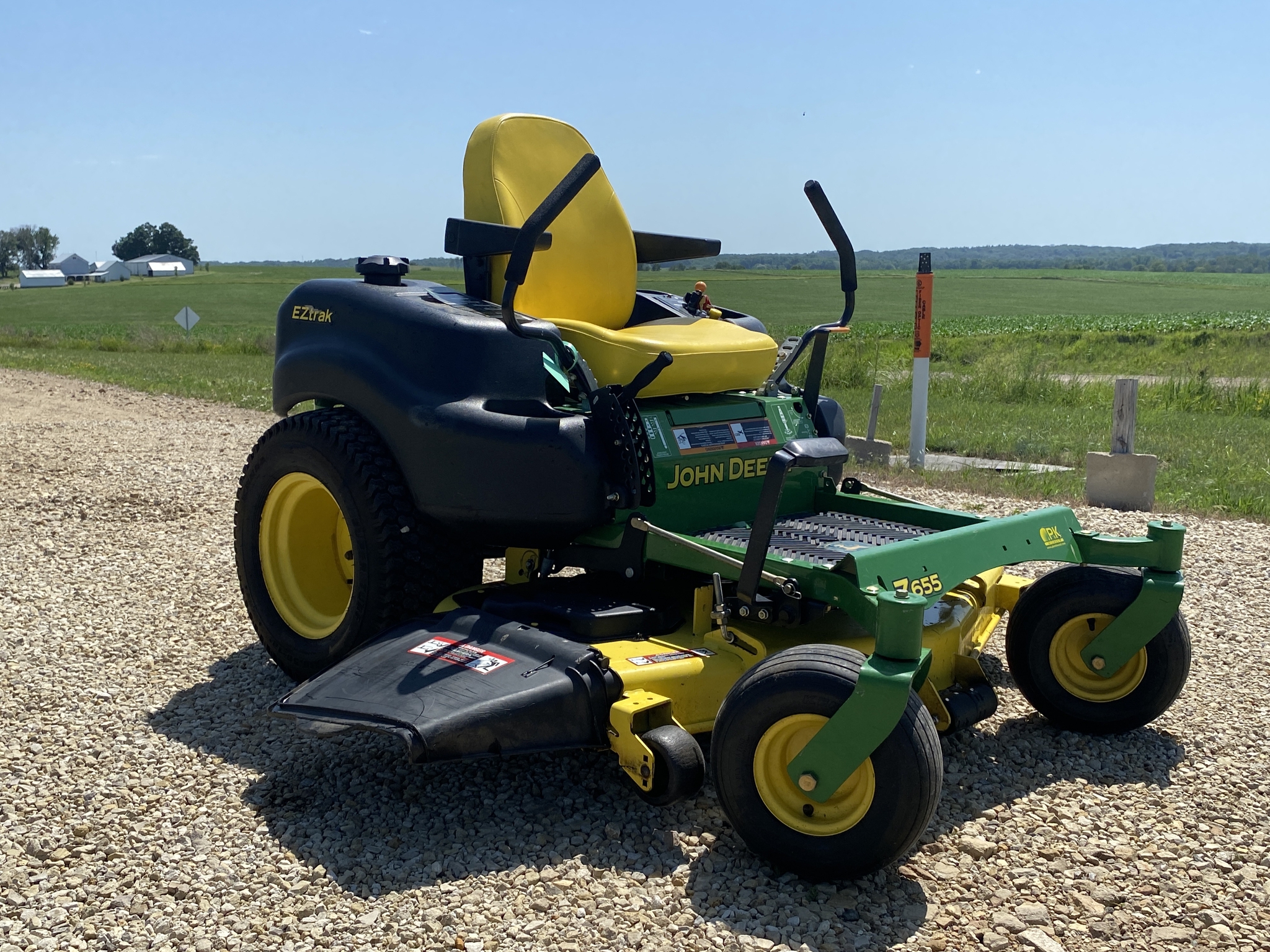 2013 John Deere Z655 Image 3