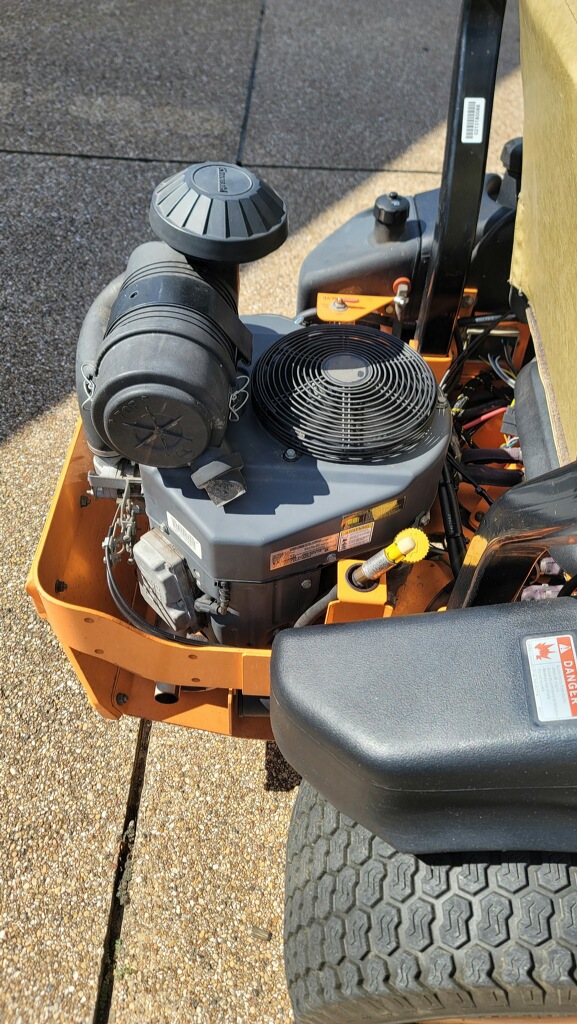 2013 Scag STC61V-730FX-SS Image 13