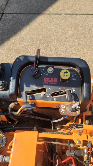 2013 Scag STC61V-730FX-SS Image 11