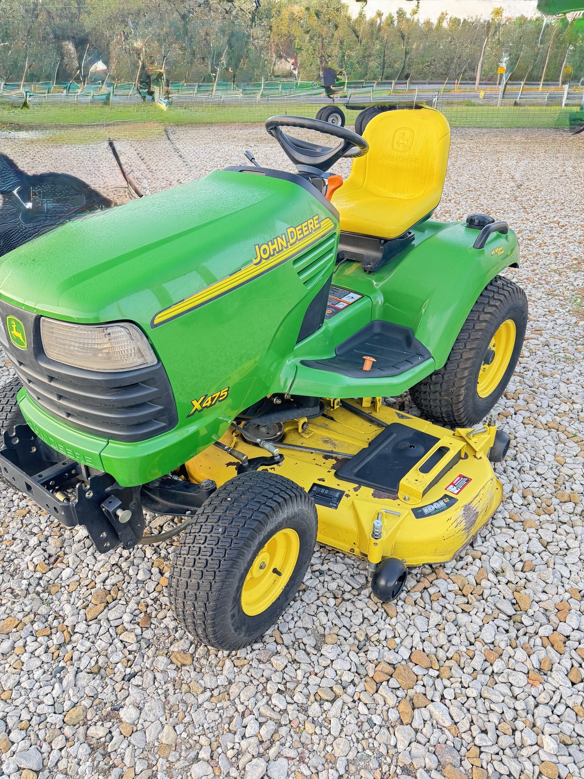 2003 John Deere X475 Image 3