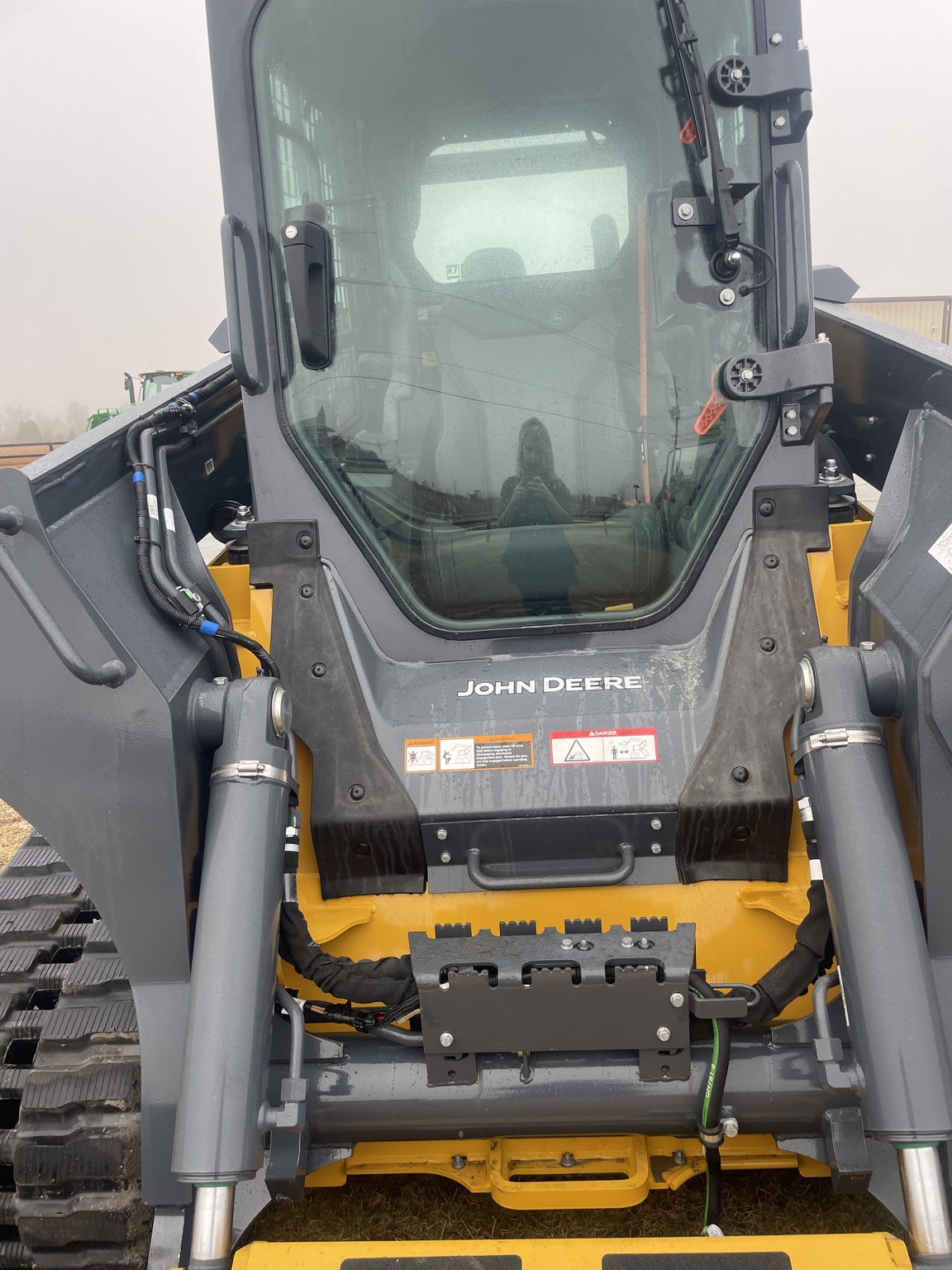 2025 John Deere 333 P Image 3