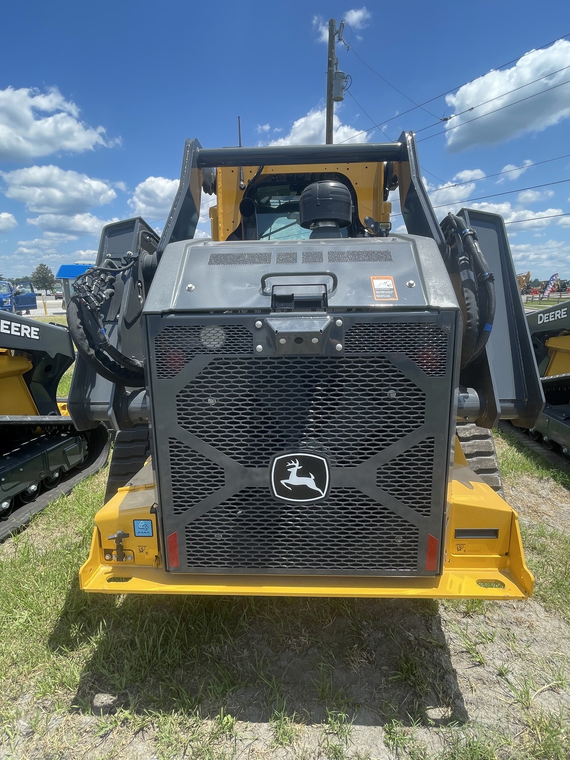 2025 John Deere 333 P Image 4