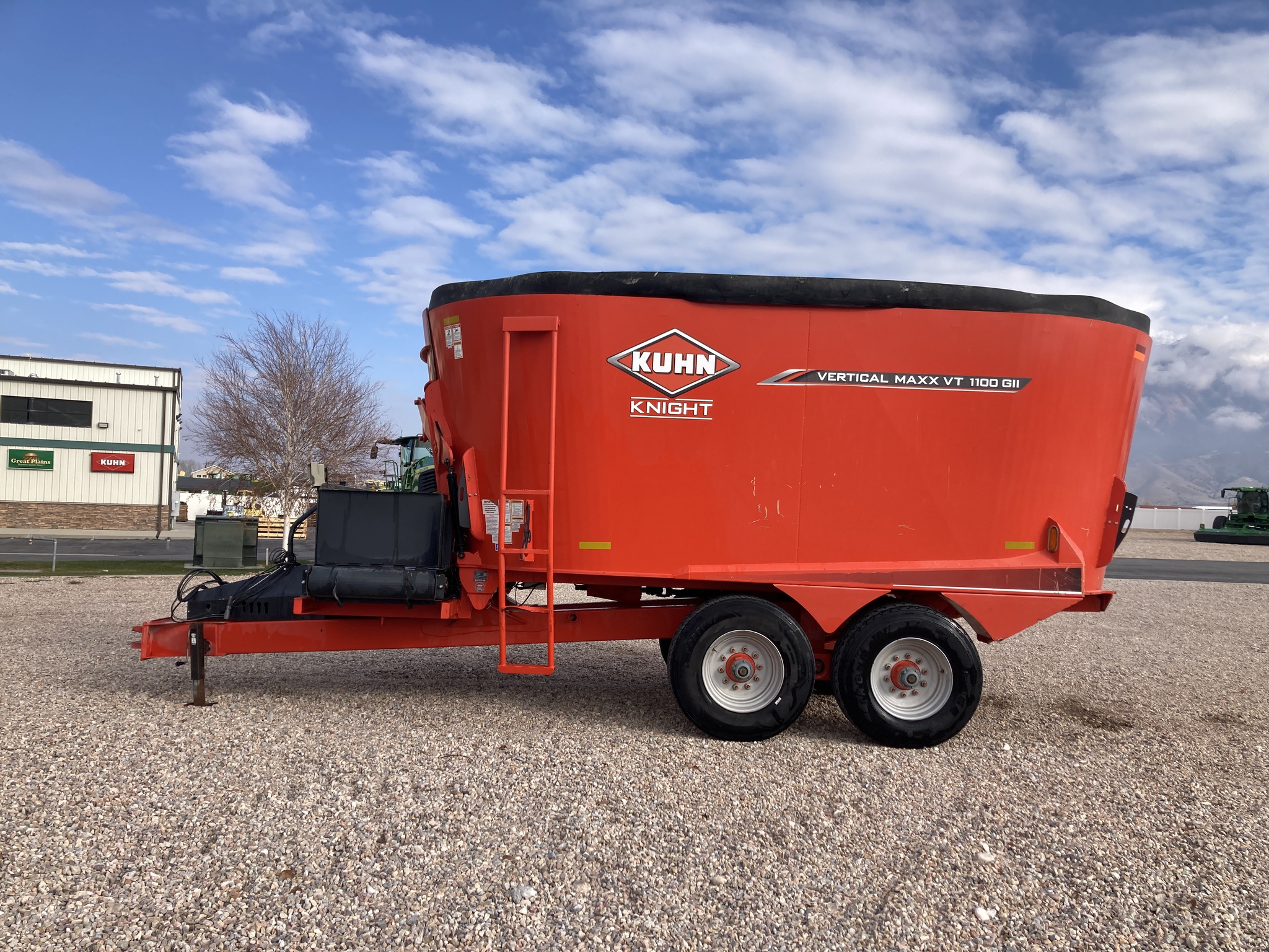 2022 Kuhn VT1100T Image 2