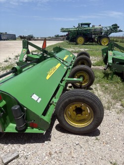 2022 John Deere 520 Image 6