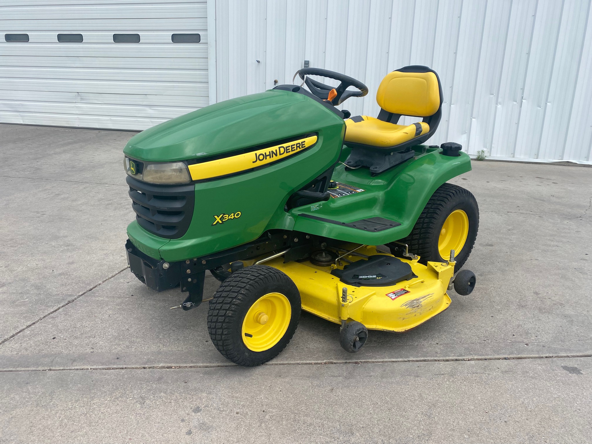 2007 John Deere X340 Image 1