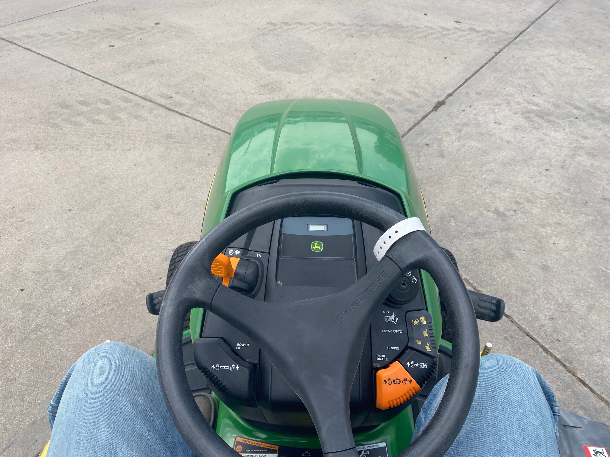2007 John Deere X340 Image 14