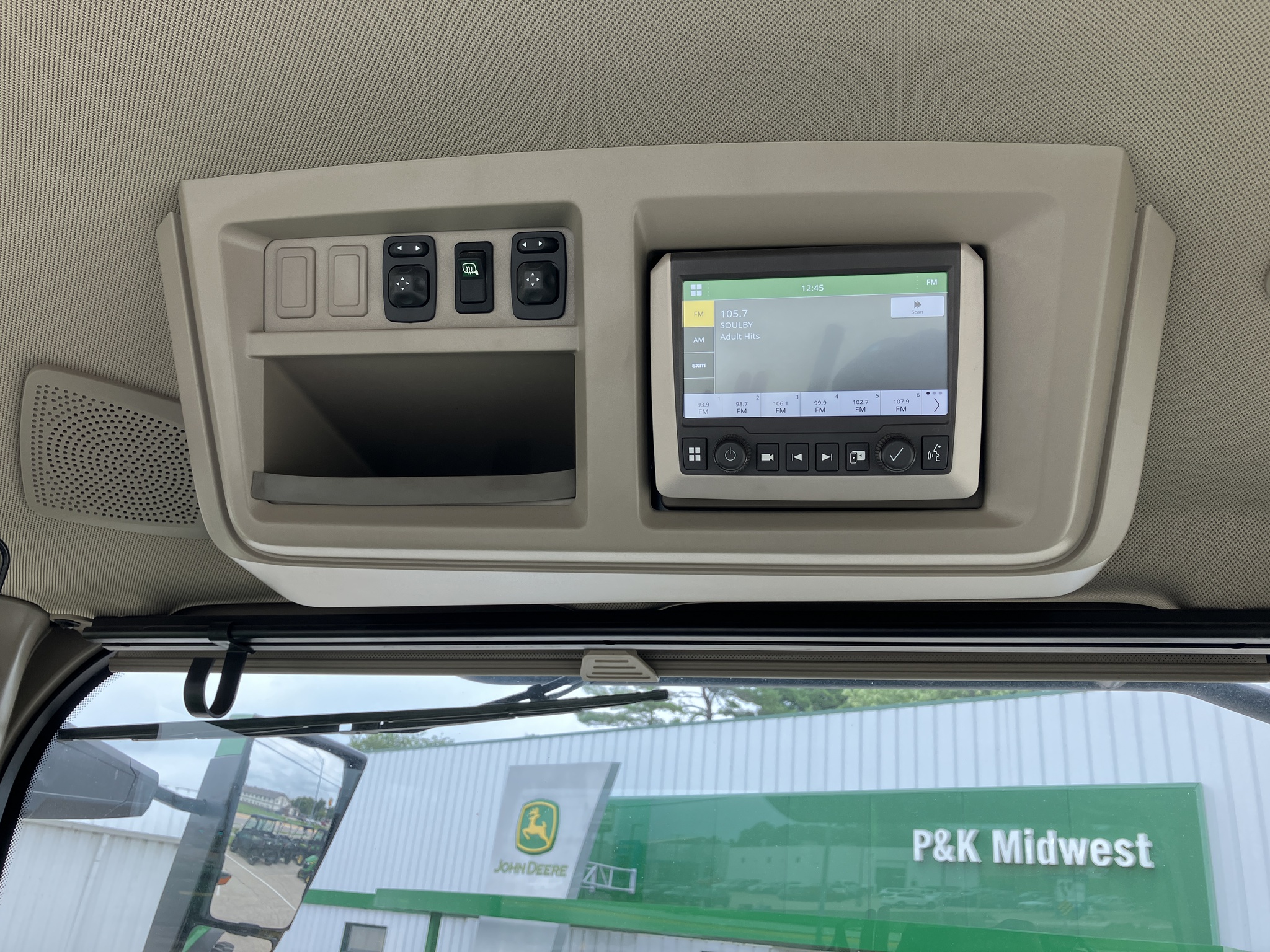 2020 John Deere 8R 410 Image 12