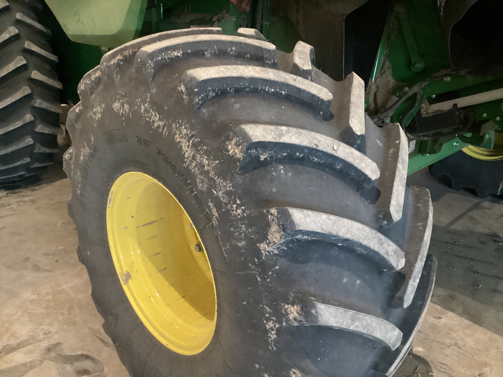 2025 John Deere S7 800 Image 2