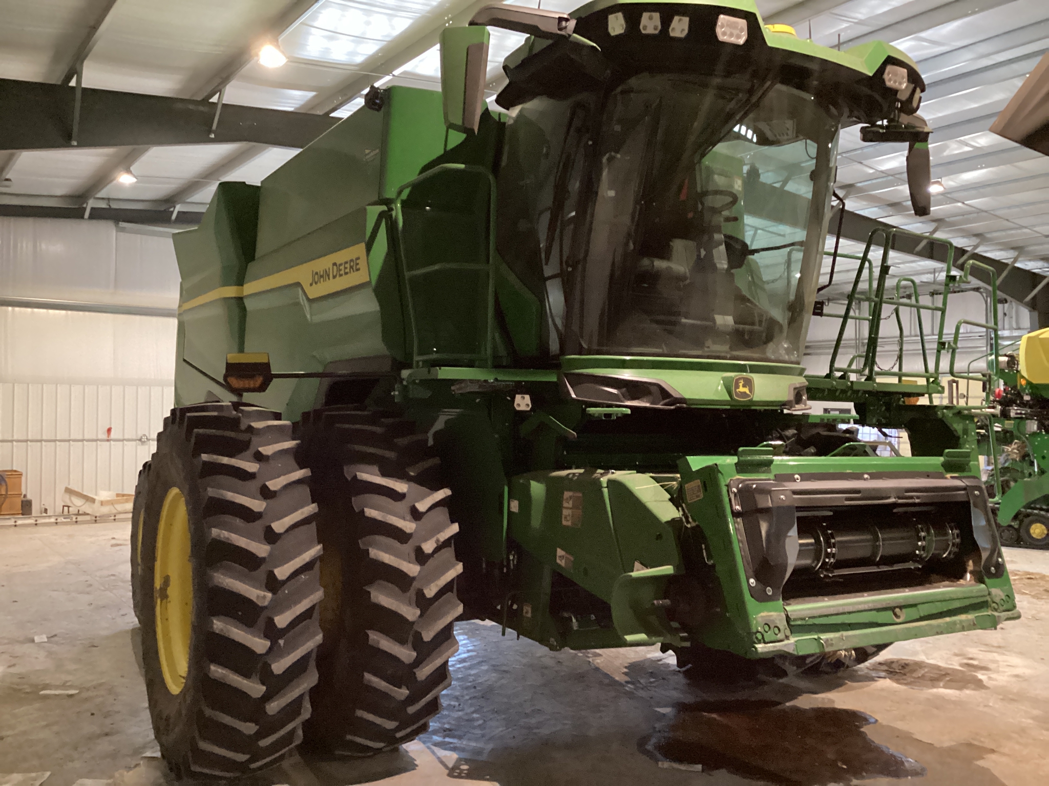 2025 John Deere S7 800 Image 3