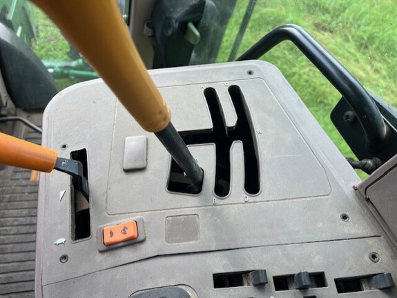 2017 John Deere 6130M