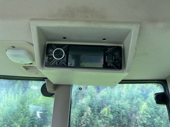 2017 John Deere 6130M