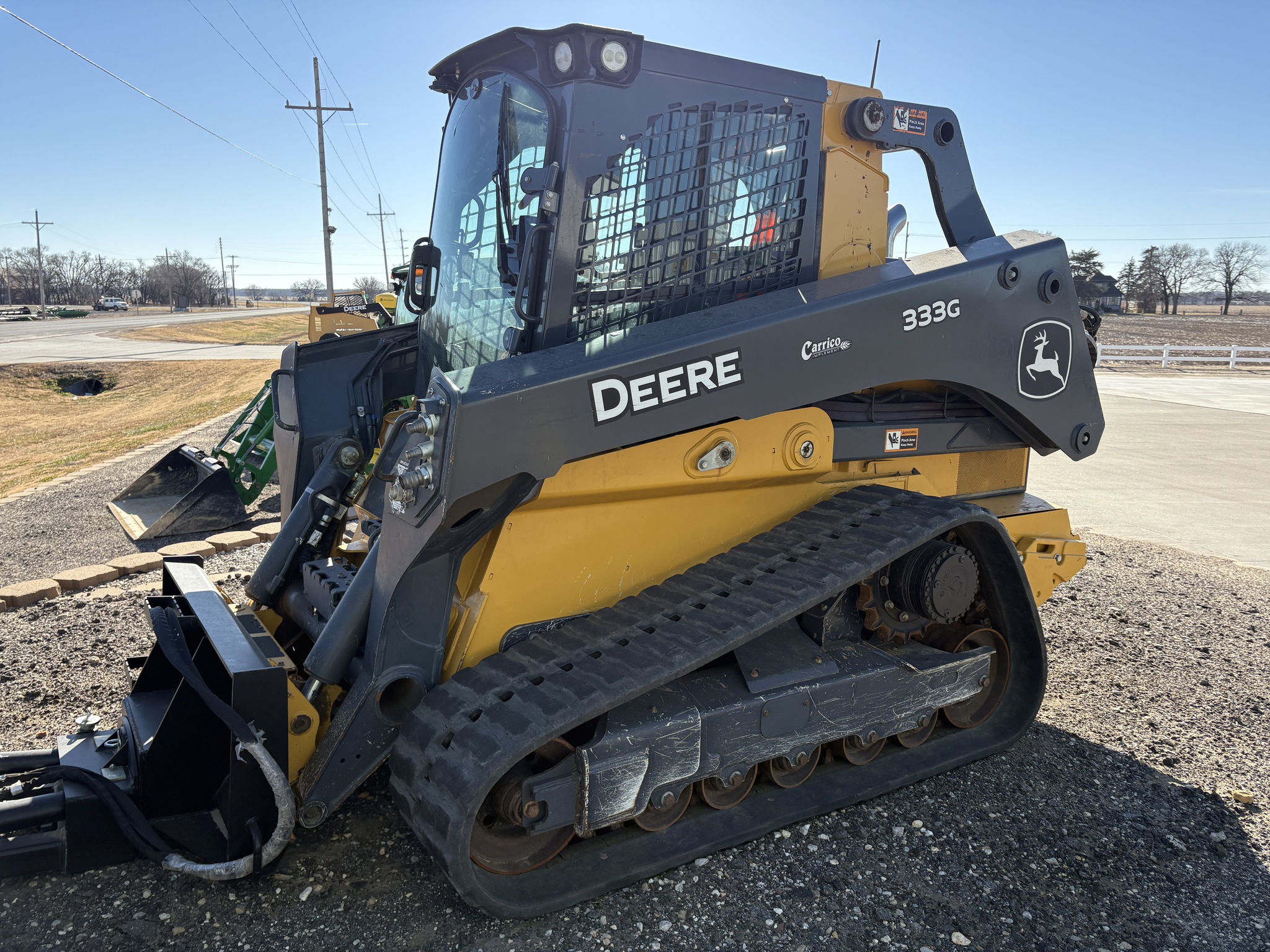 2023 John Deere 333G Image 4