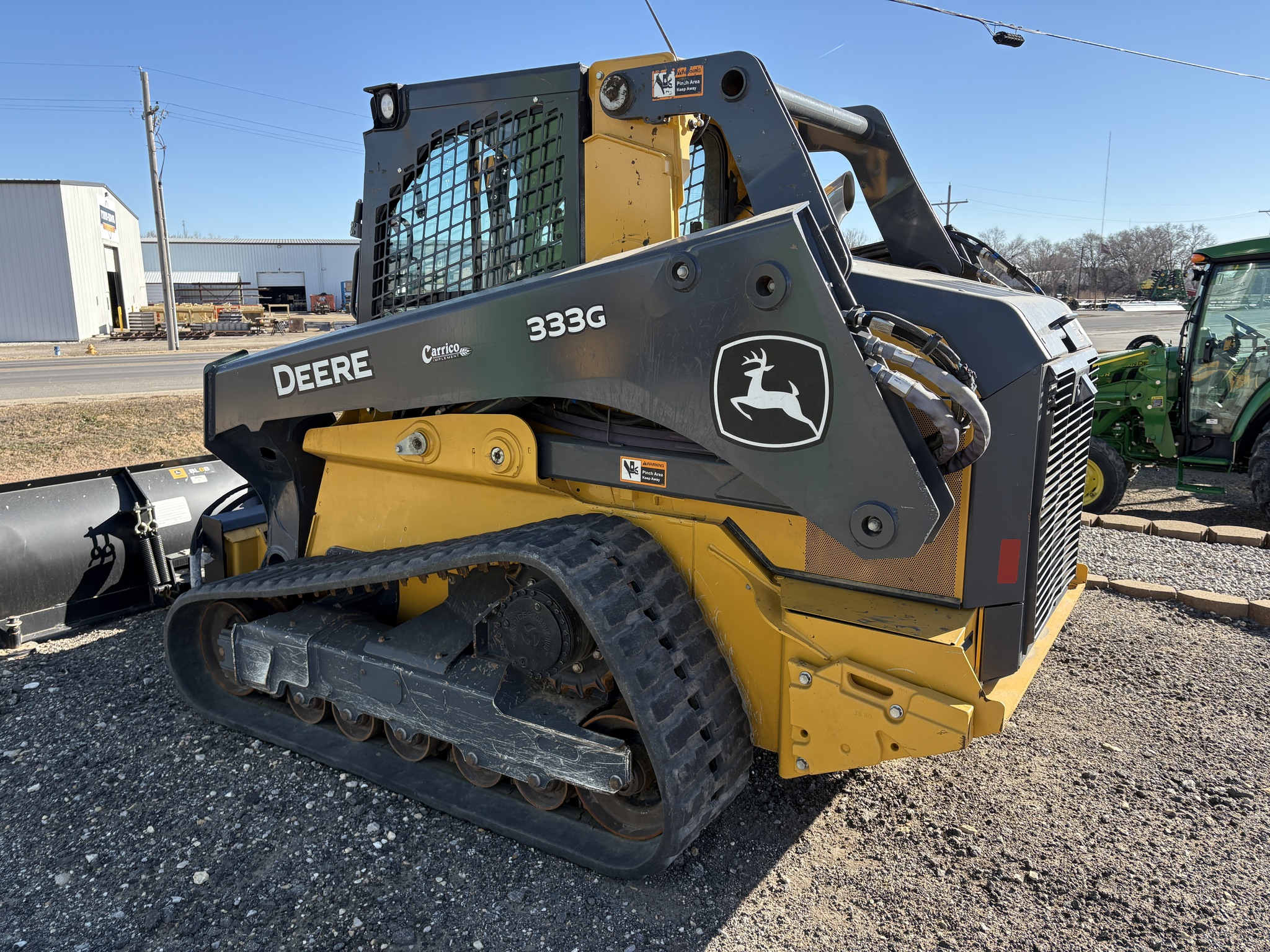 2023 John Deere 333G Image 3