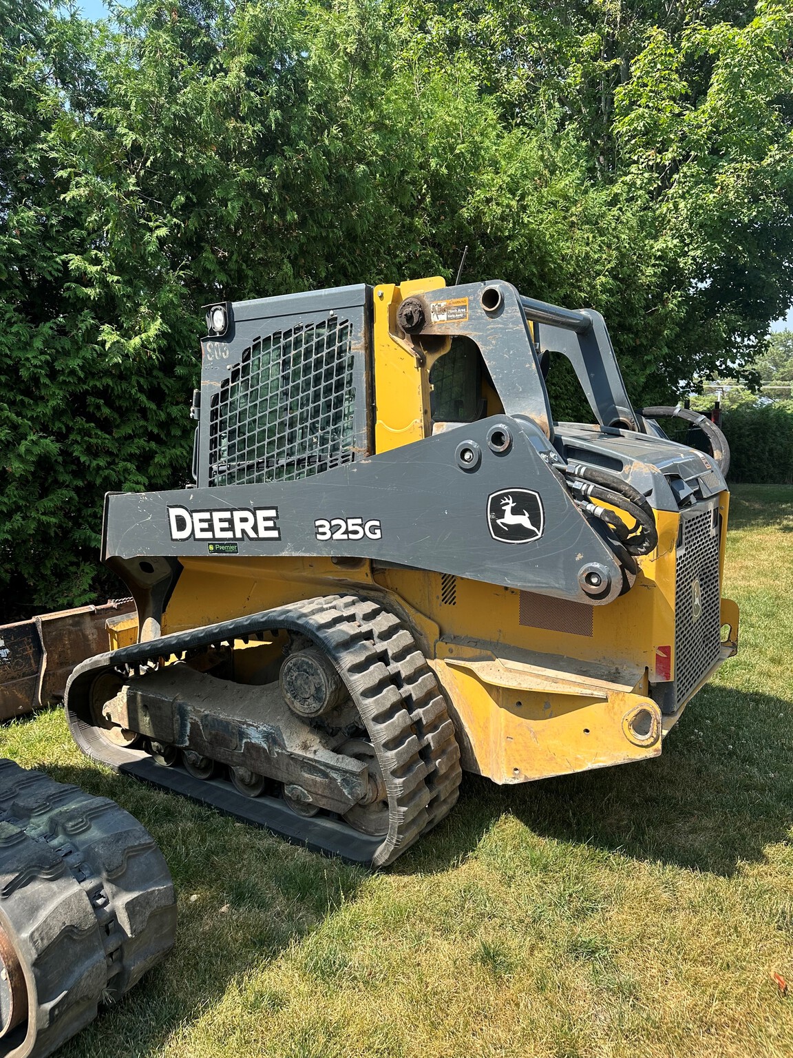 2019 John Deere 325G Image 2