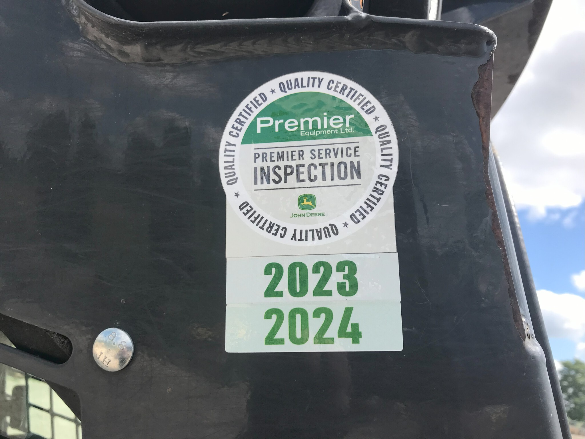 2019 John Deere 325G Image 4