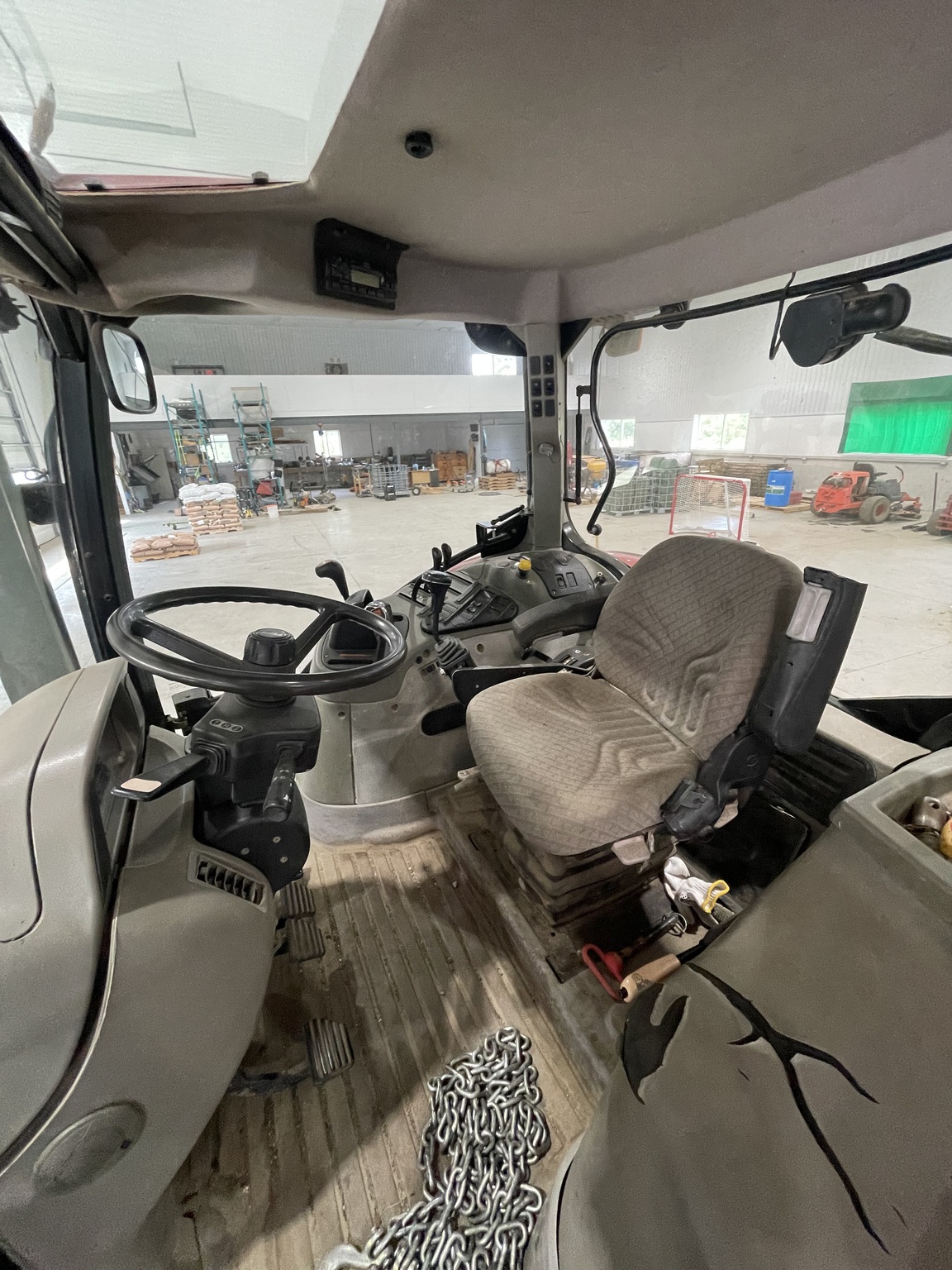 2010 Case IH Maxxum 110 Image 12