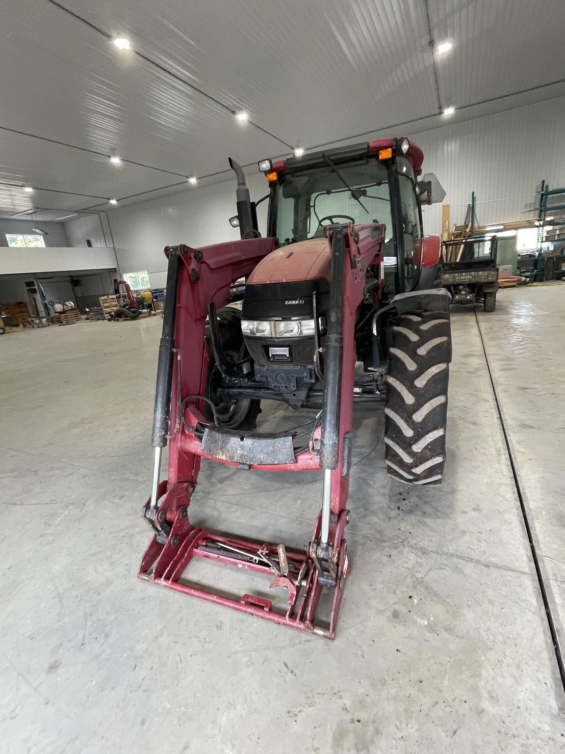 2010 Case IH Maxxum 110 Image 2