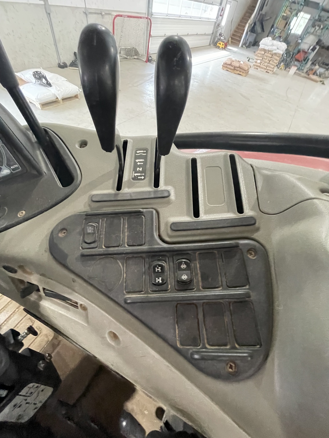 2010 Case IH Maxxum 110 Image 18