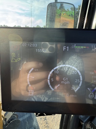 2021 John Deere 324L Photo 5