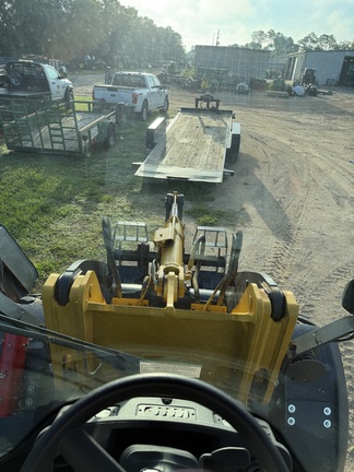 2021 John Deere 324L Photo 8