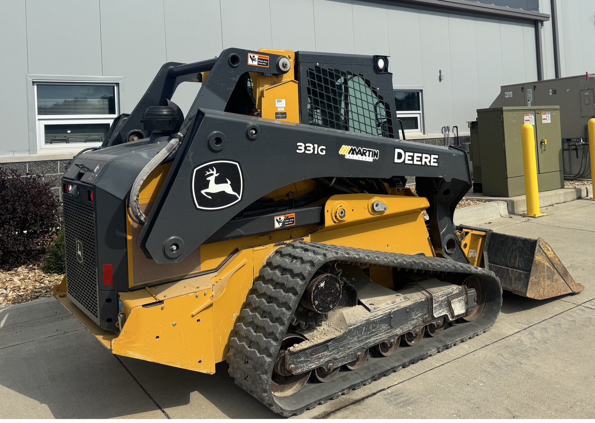 2022 John Deere 331G Image 3