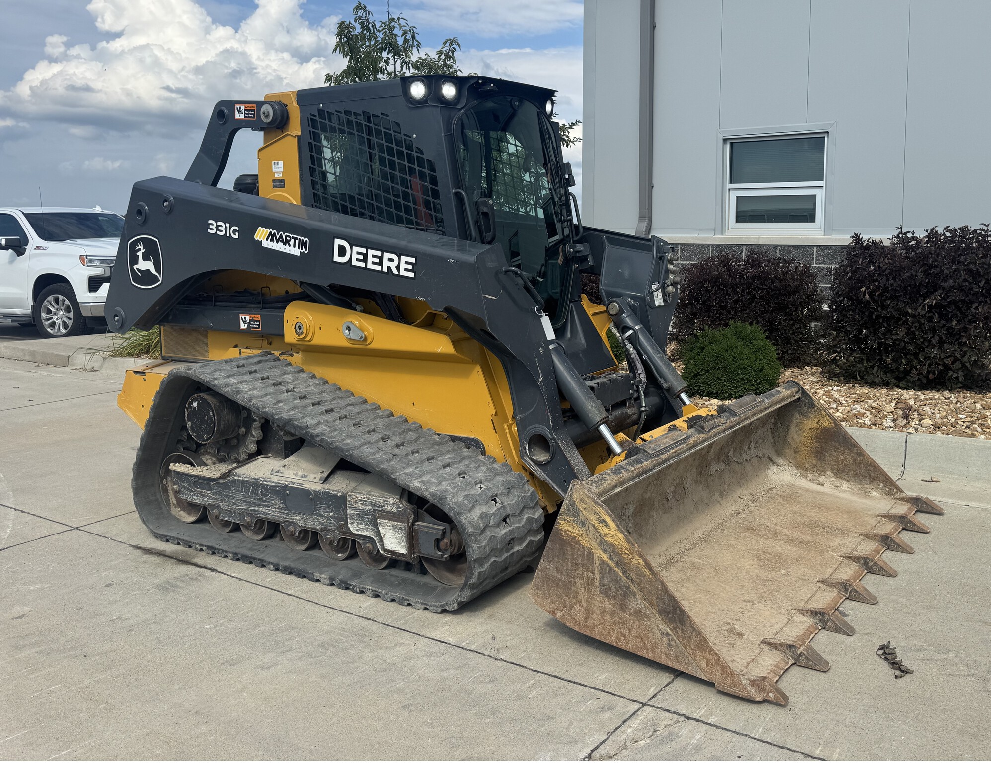 2022 John Deere 331G Image 5
