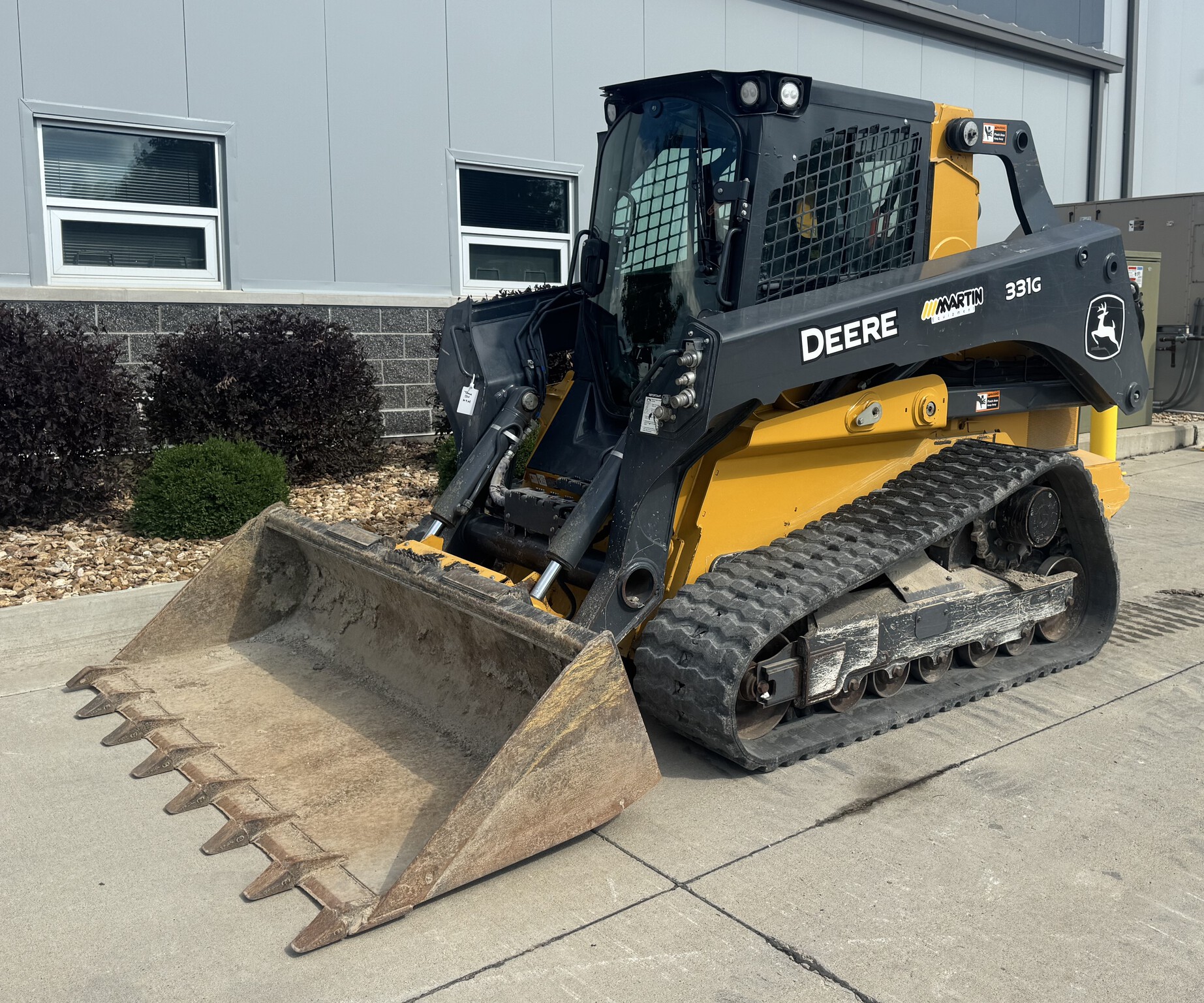 2022 John Deere 331G Image 4