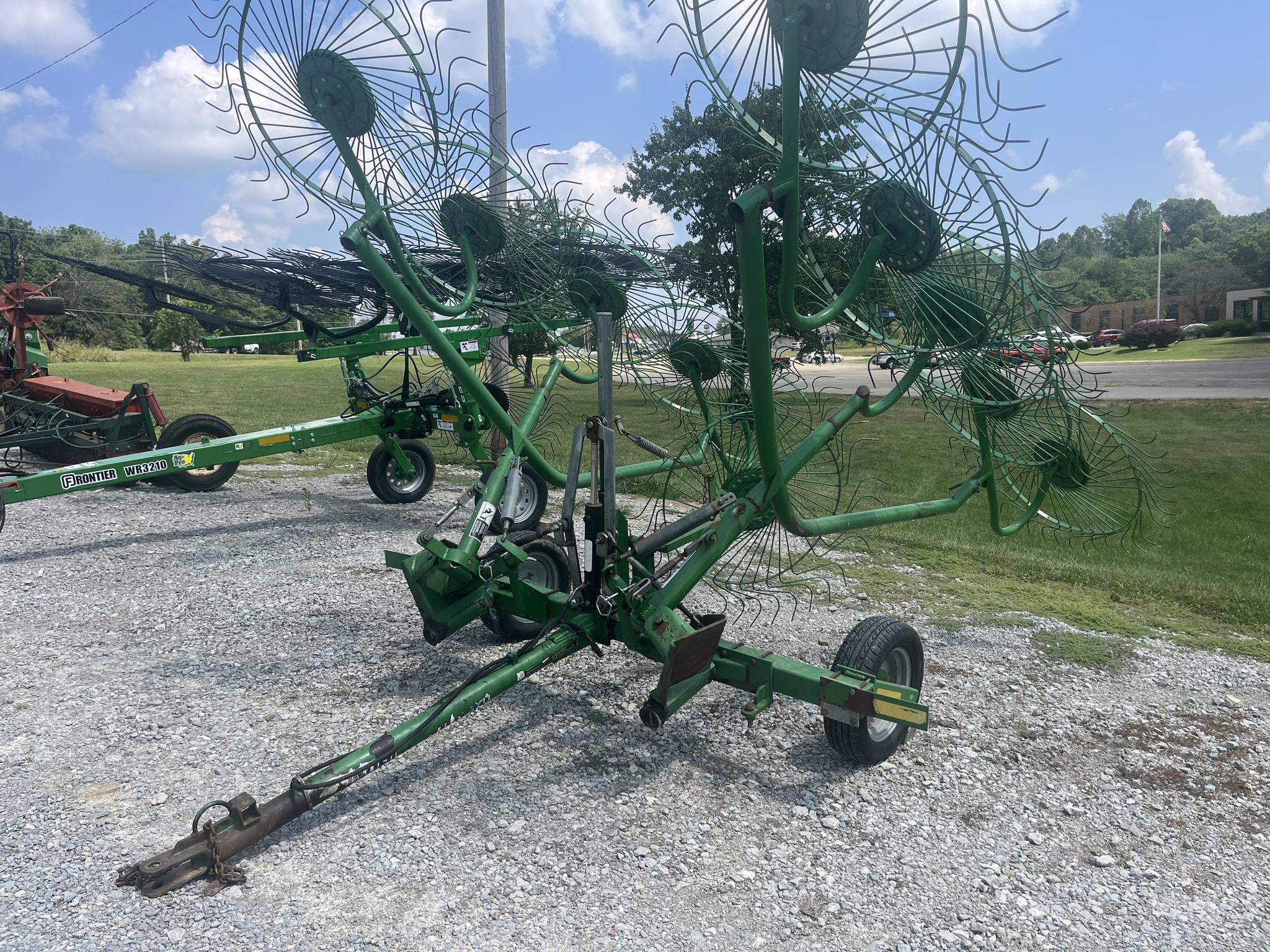 2011 Frontier TD1010E Image 2
