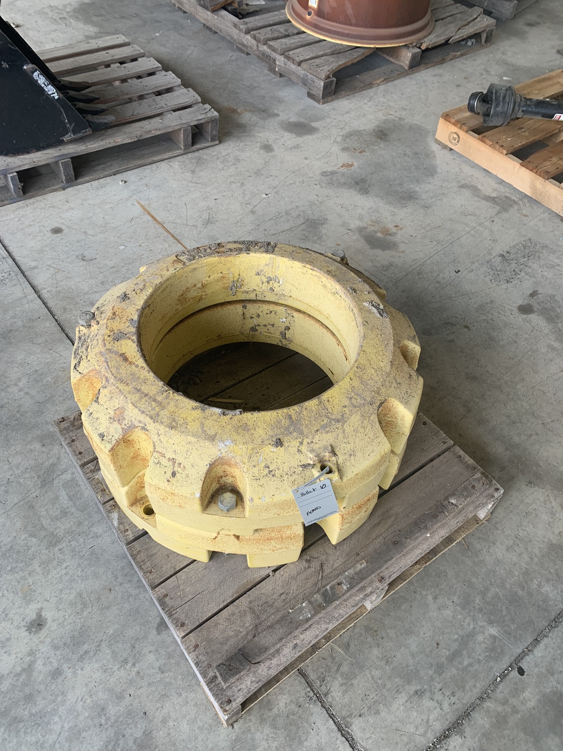 John Deere 450lb Wheel Weights Image 2