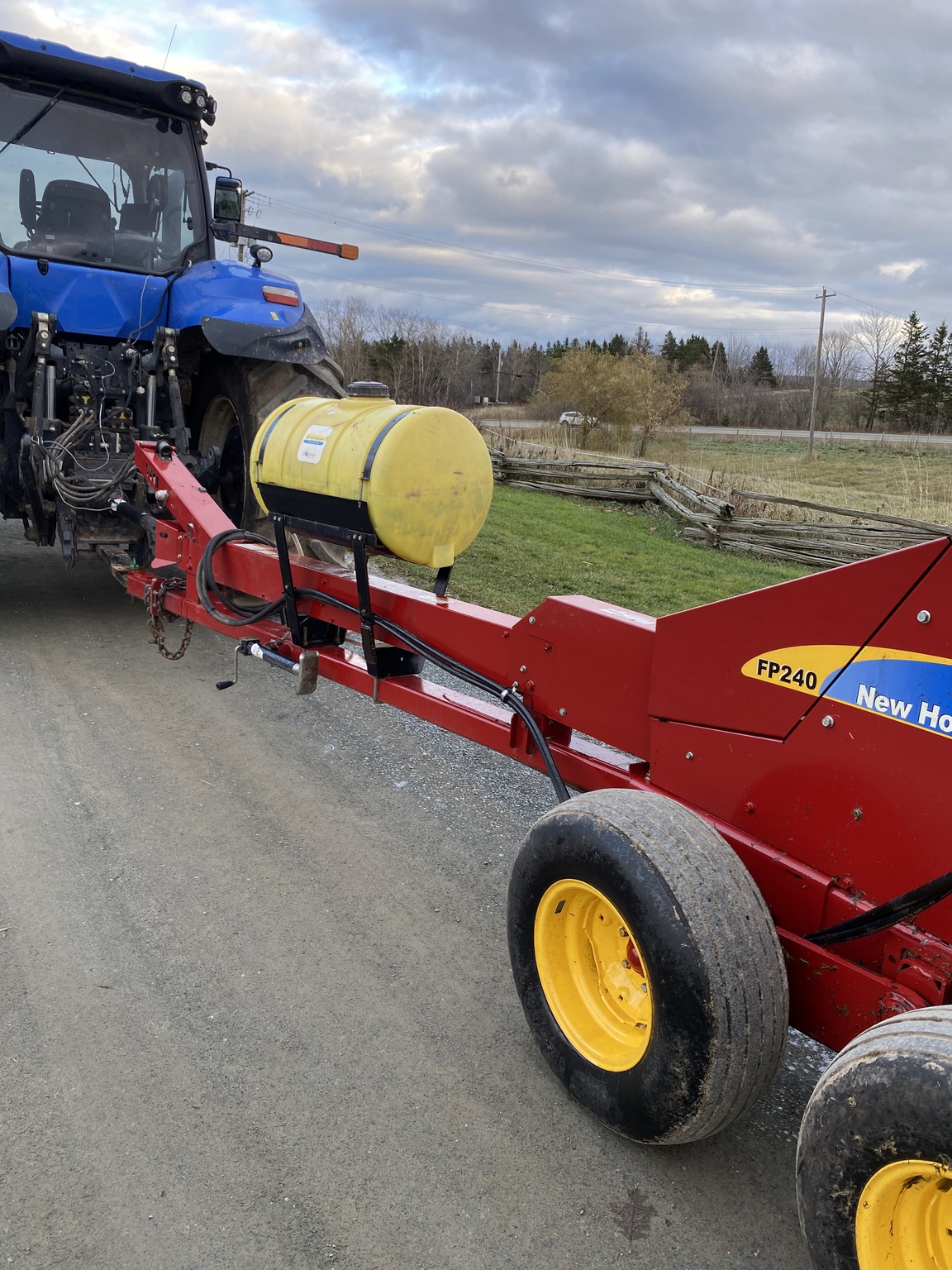 2020 New Holland FP240 Image 8