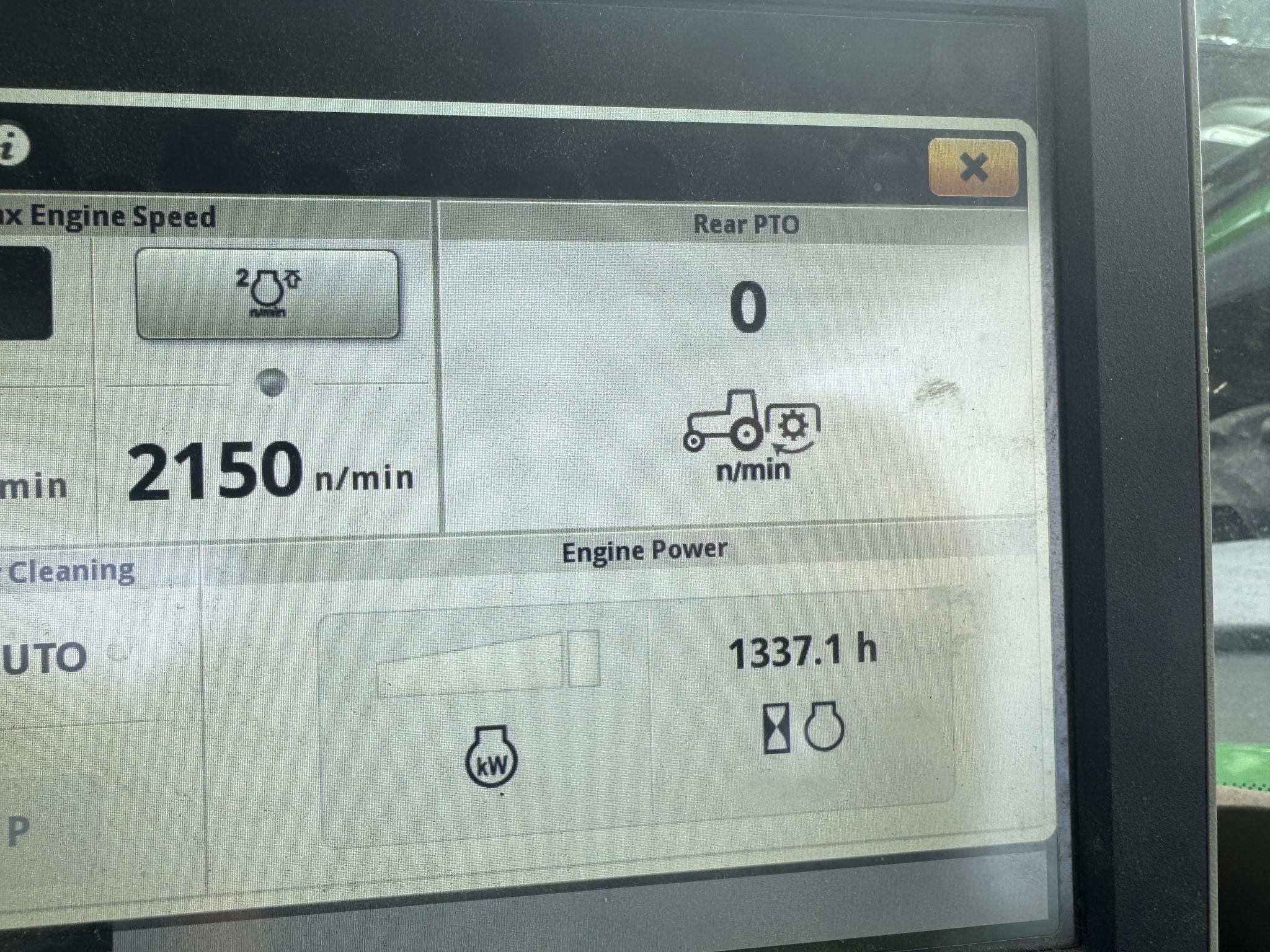 2018 John Deere 8245R Image 18