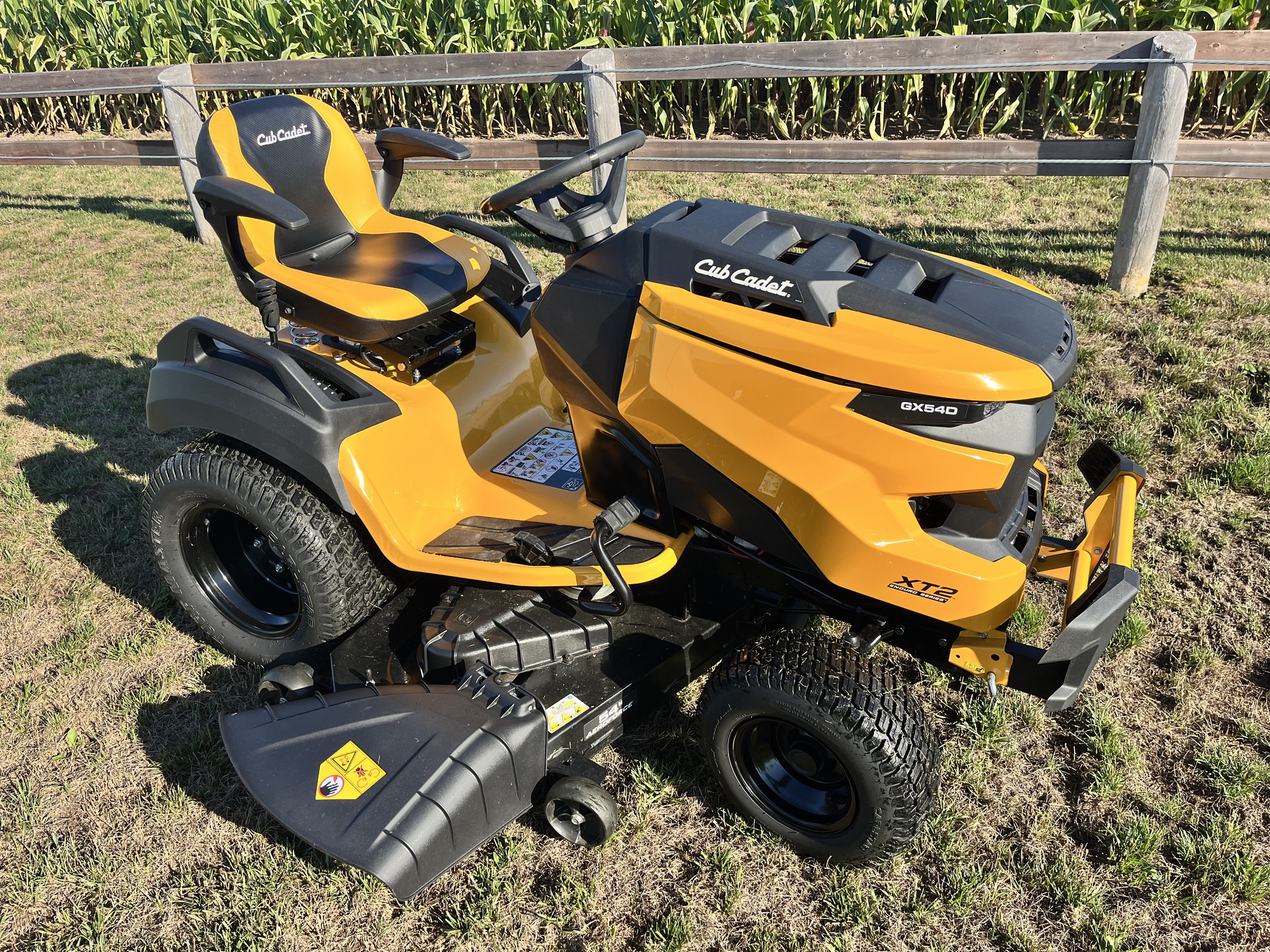 2025 Cub Cadet XT2 GX54D Image 1