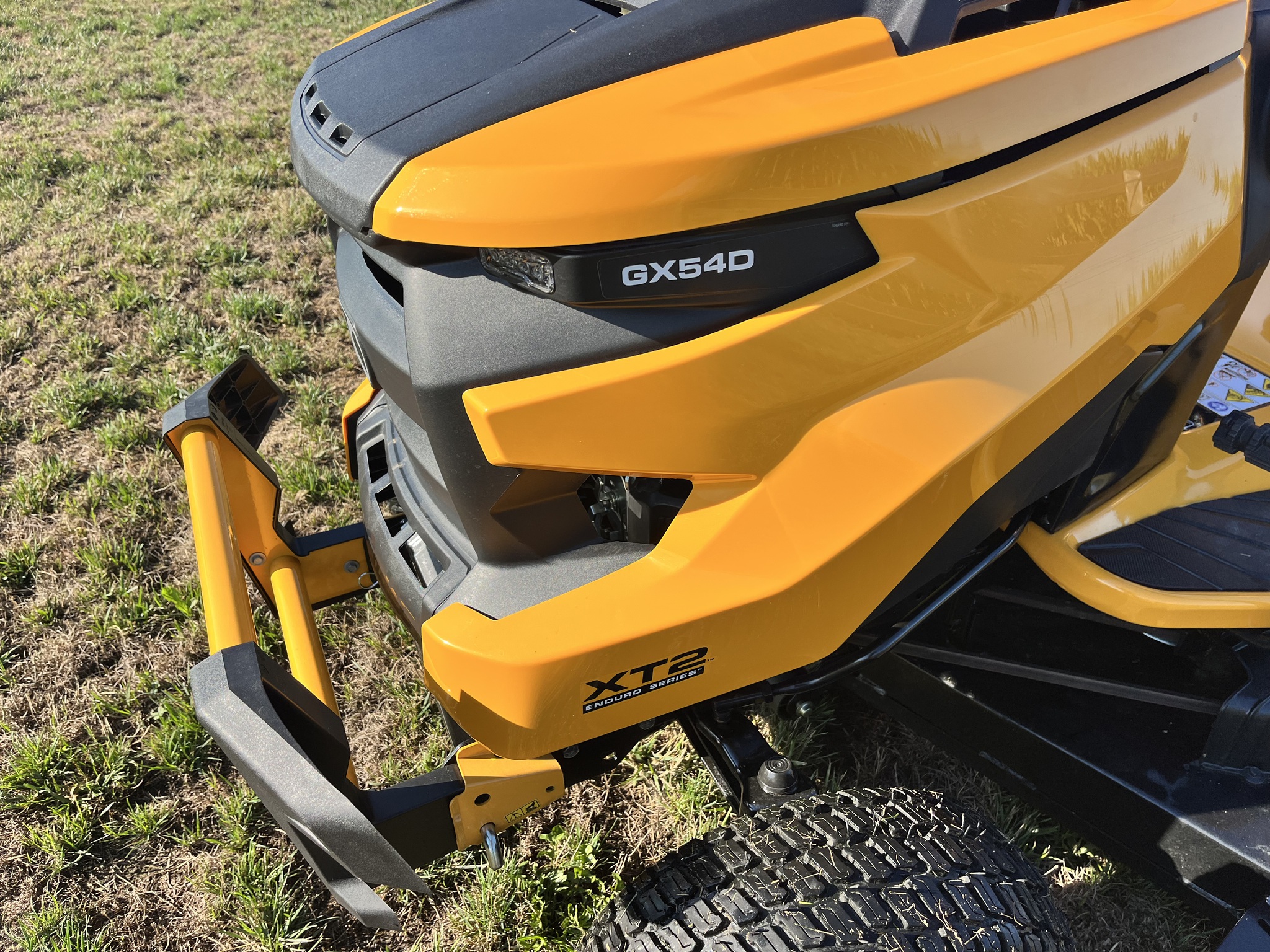 2025 Cub Cadet XT2 GX54D Image 7