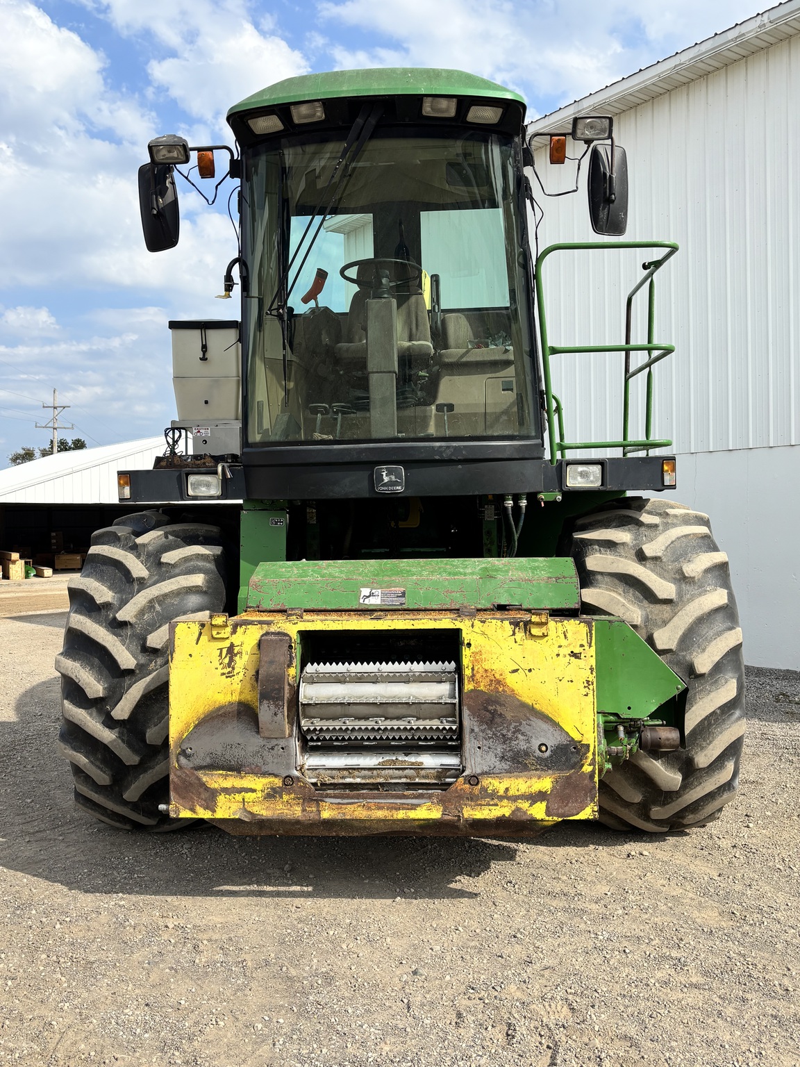 2000 John Deere 6950 Image 9