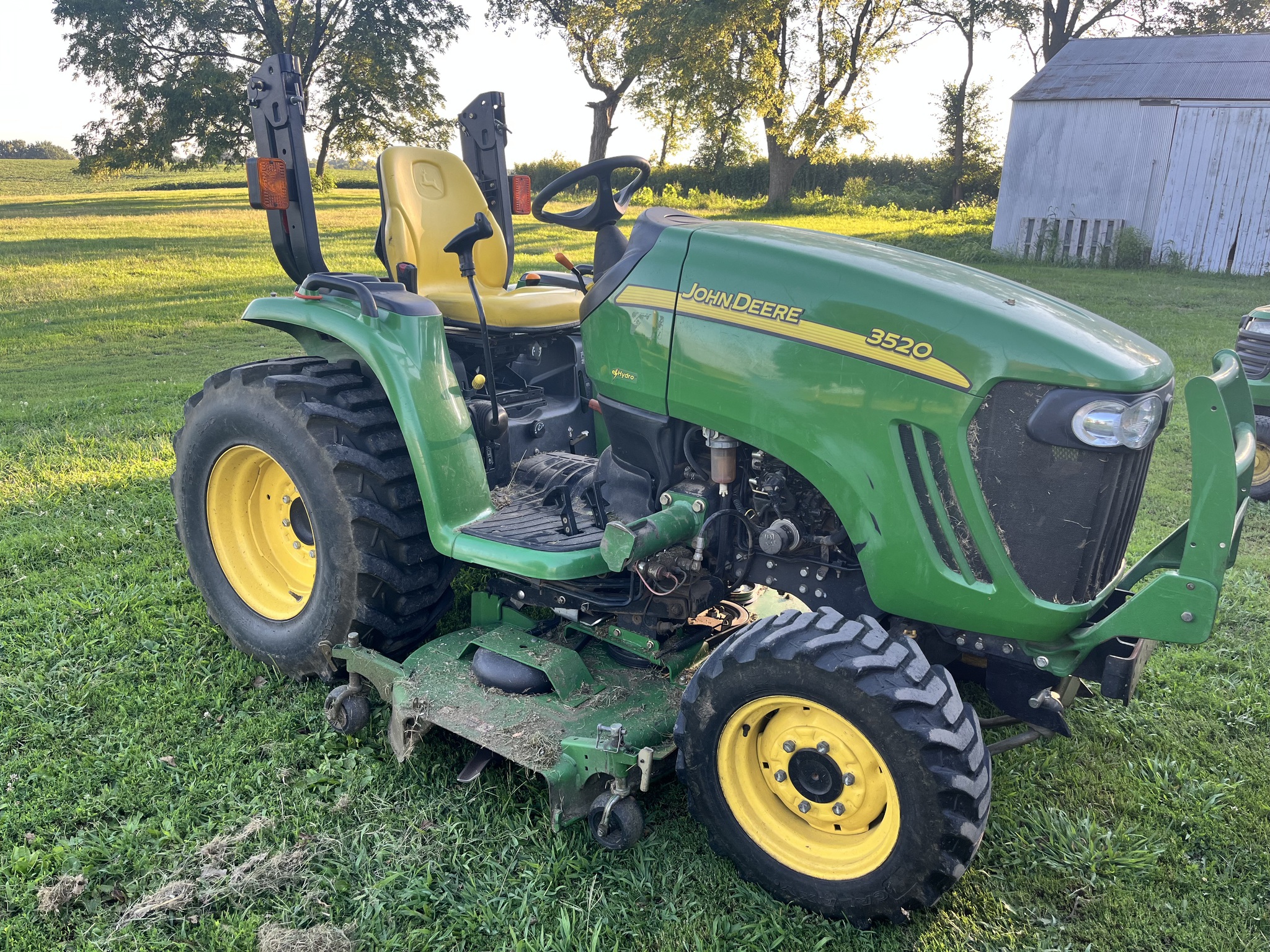 2011 John Deere 3520