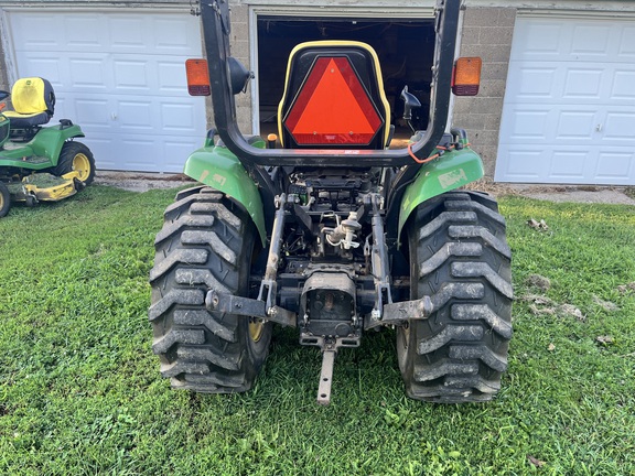 Photo of 2011 John Deere 3520
