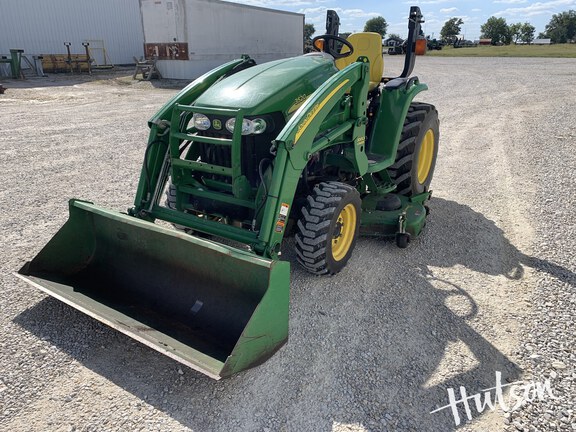 Photo of 2011 John Deere 3520
