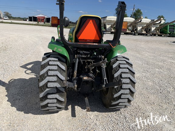 Photo of 2011 John Deere 3520