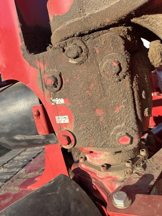 2016 New Holland 313 (15th thumbnail)