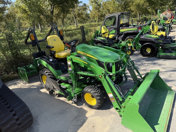 2021 John Deere 1025R Photo 3