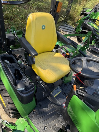 2021 John Deere 1025R Photo 5