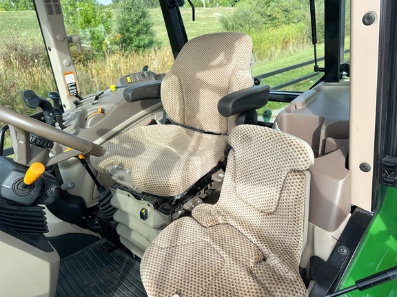 2024 John-Deere 5100E