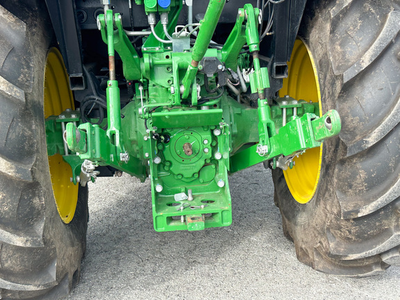 2024 John-Deere 5100E