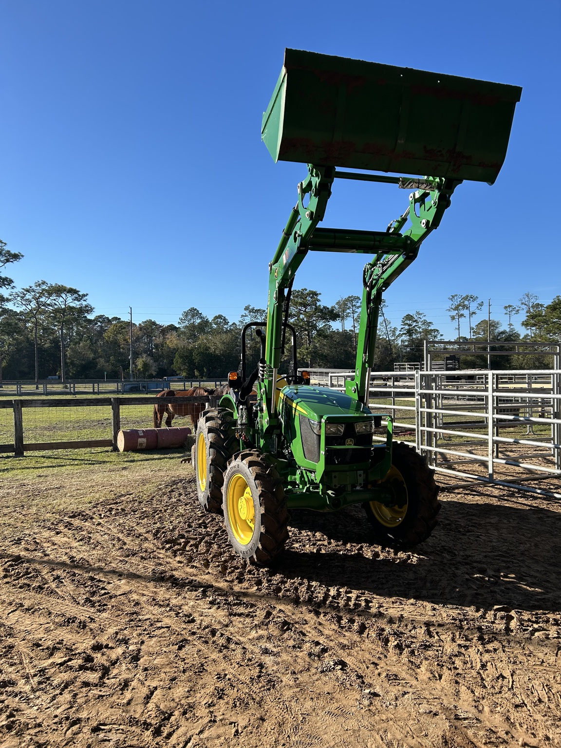 2025 John Deere 5060E Image 6