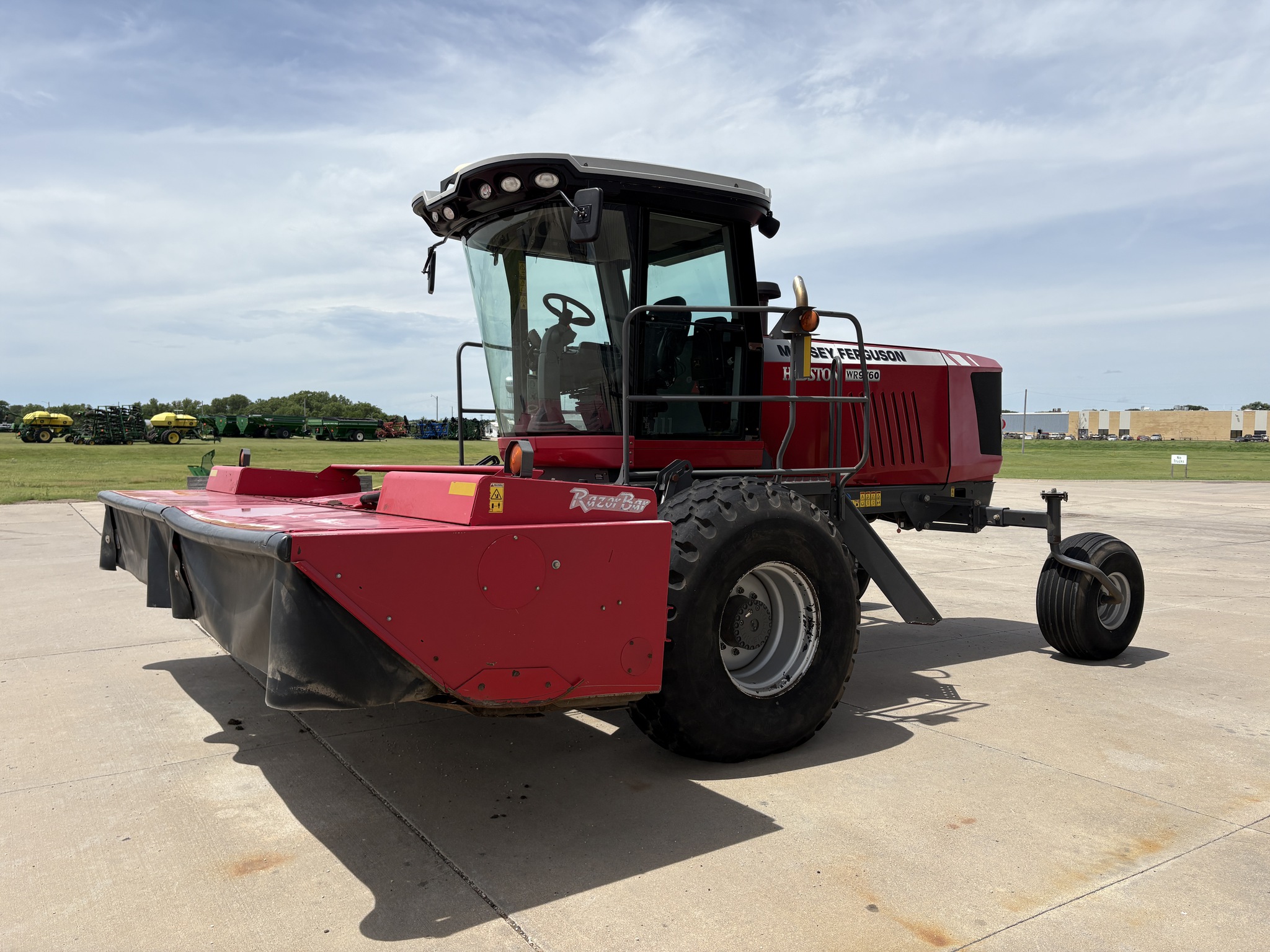 2014 Massey Ferguson WR9760 Image 4